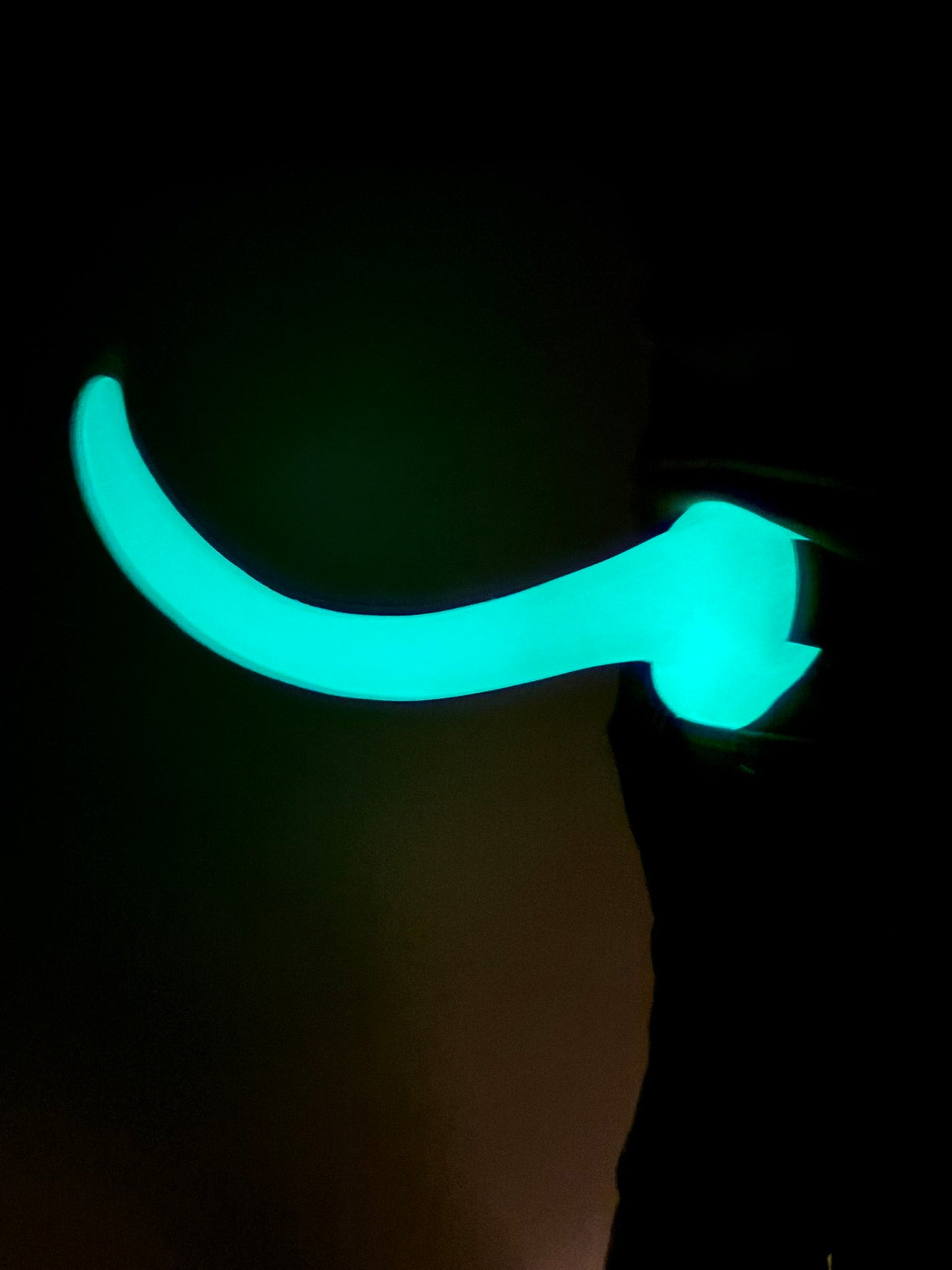 GLOW IN THE DARK PURPLE WAGGY TAIL